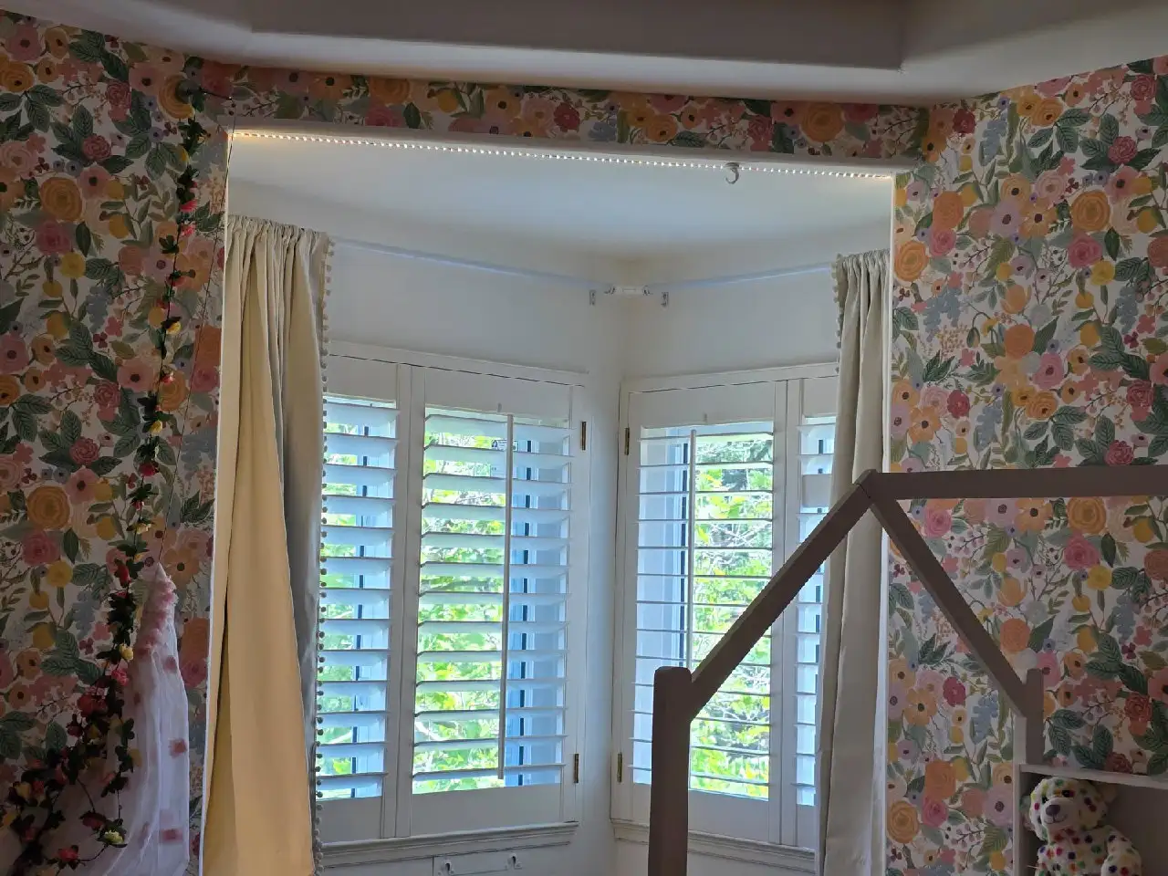 Luxury residential wallpaper installation in bedroom in Oak Lawn, Dallas